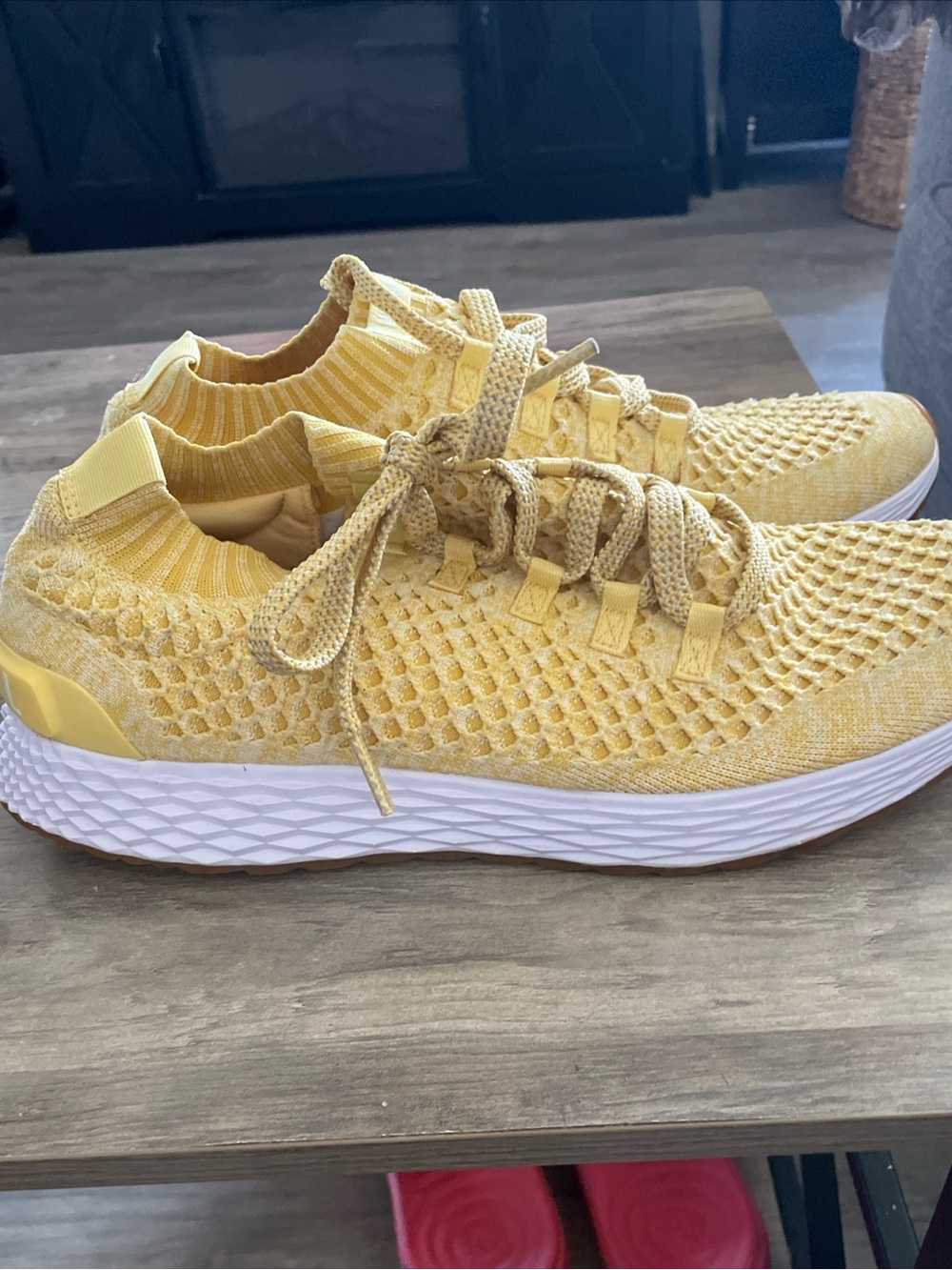 No bull Lemon drop yellow diamond Knit runners/Joggers sneakers M12.5 W 14 NEW